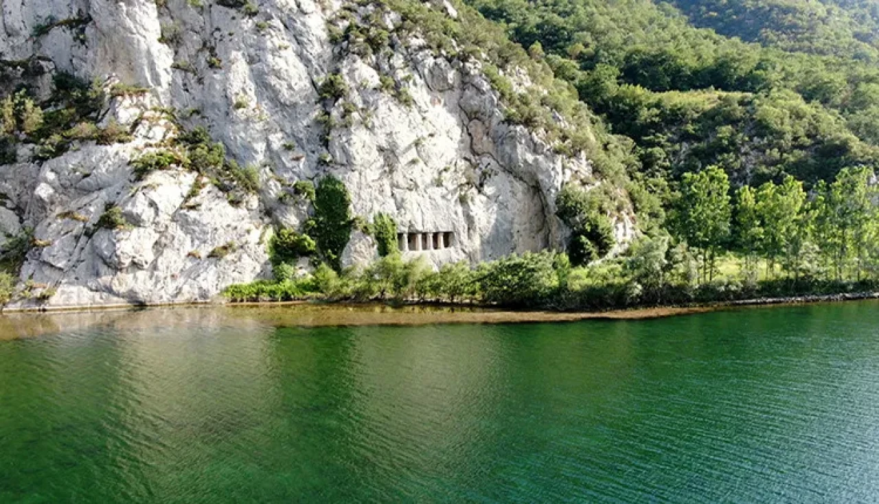 Asarkale, Kral Kaya Mezarı - Bafra - Samsun - Türkiye