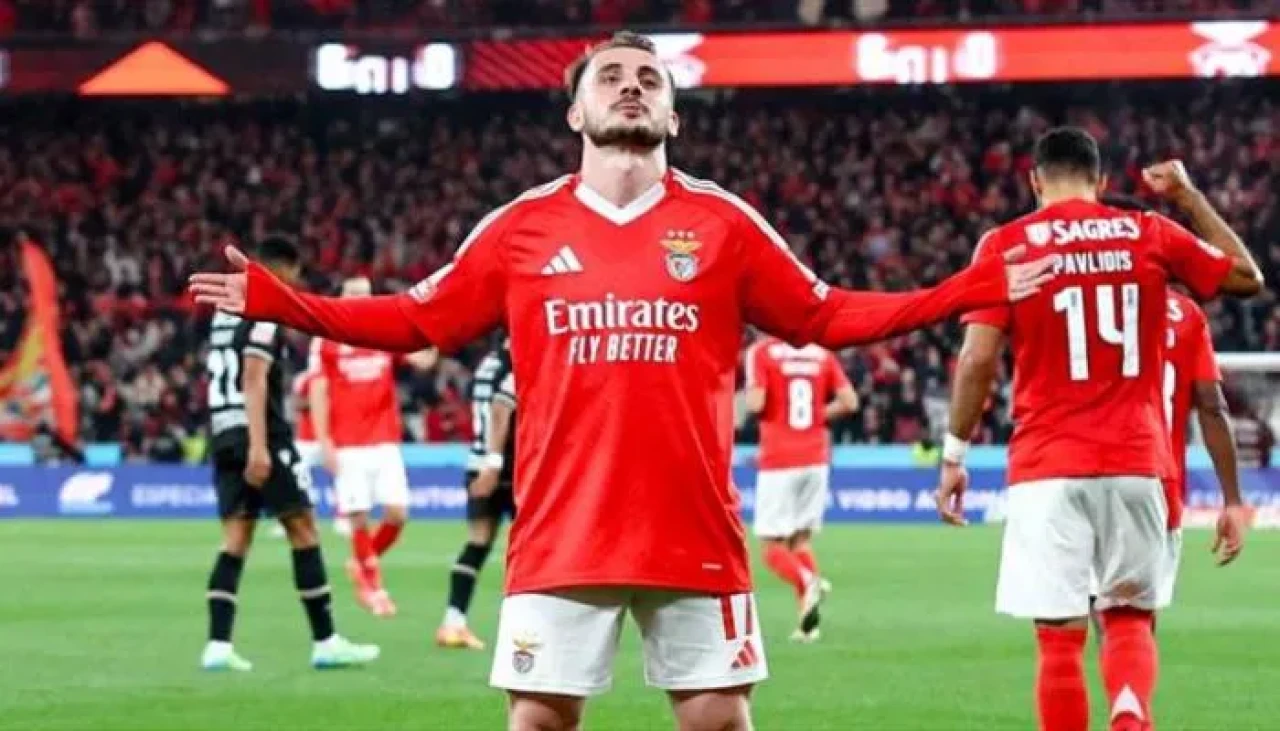 Kerem Aktürkoğlu'na Fenerbahçe'den cazip teklif: Avrupa'da kalmak Türk futbolu için kritik!