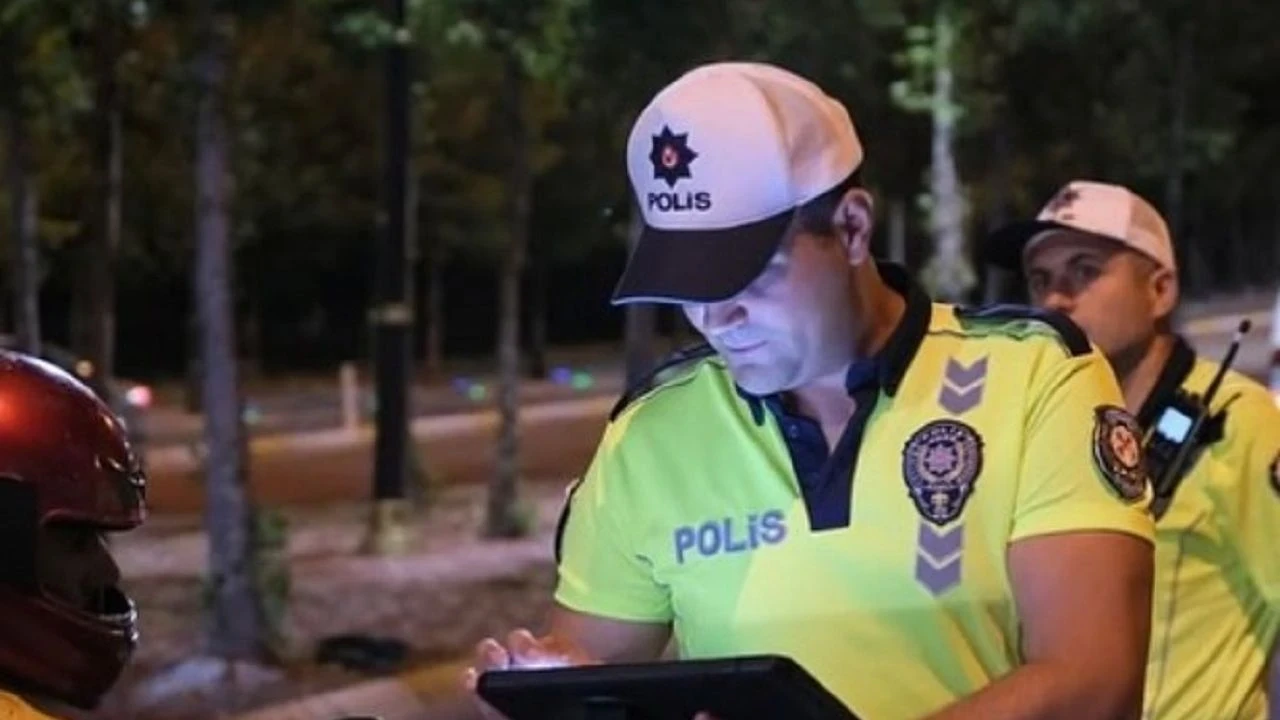 Isparta'da Kapsamlı Asayiş Uygulaması: 2 Araç Ceza Yedi