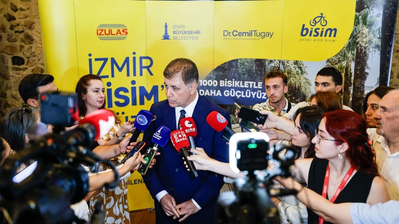 İzmir'de Çöp Sorunu İçin Yeni Tesis Projeleri Devam Ediyor