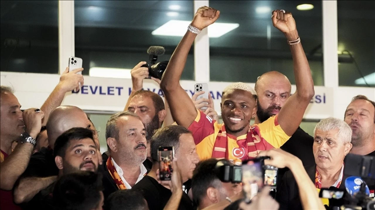 Osimhen, Galatasaray ile Avrupa'nın en pahalı üçüncü transferi oldu