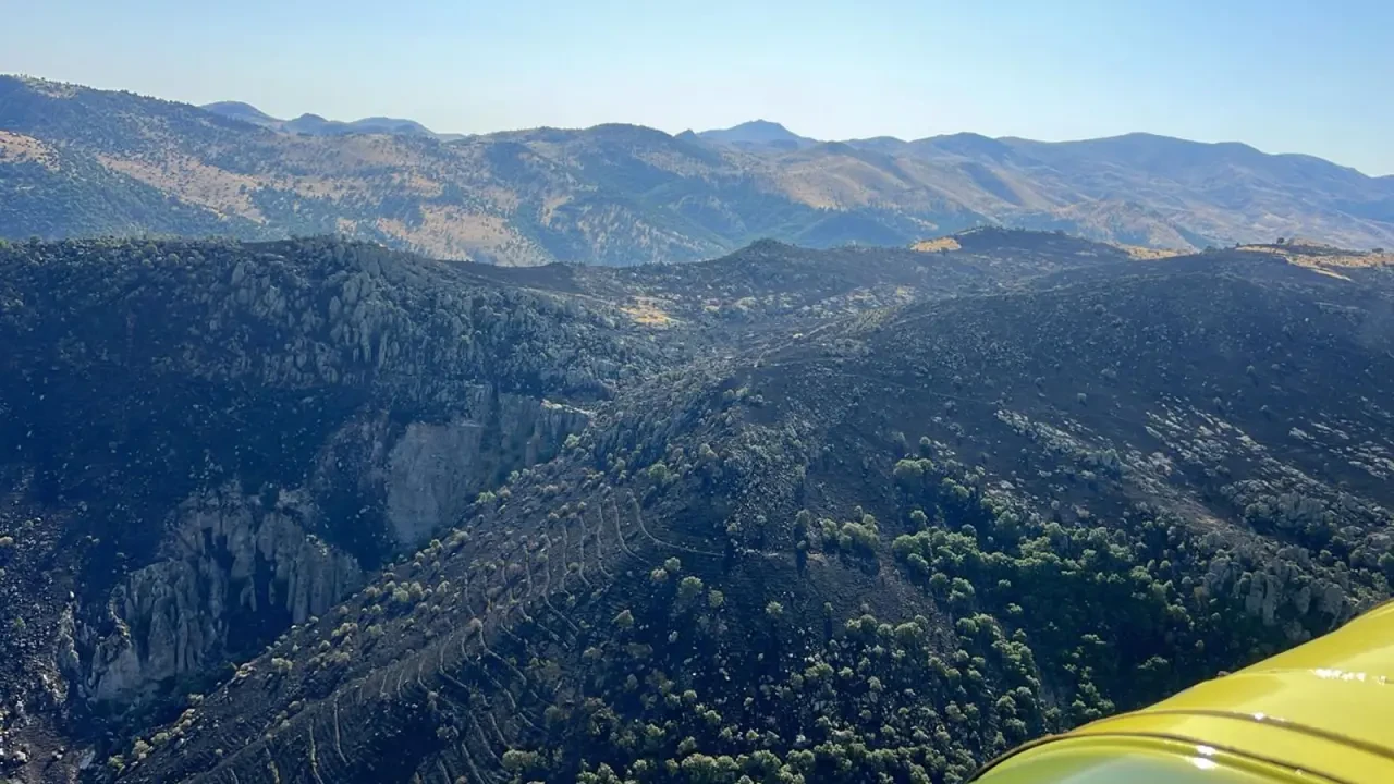 Kemerkaya'da çıkan yangın 150 hektarlık alanı tahrip etti, ekipler müdahalede bulundu