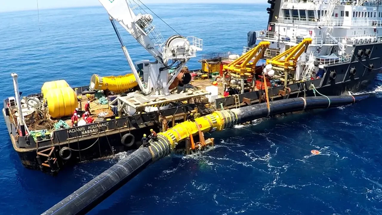 Akdeniz'de elektrik hattı krizi: Yunan-Rum projesi iptal, Türkiye KKTC bağlantısını hızlandırıyor!