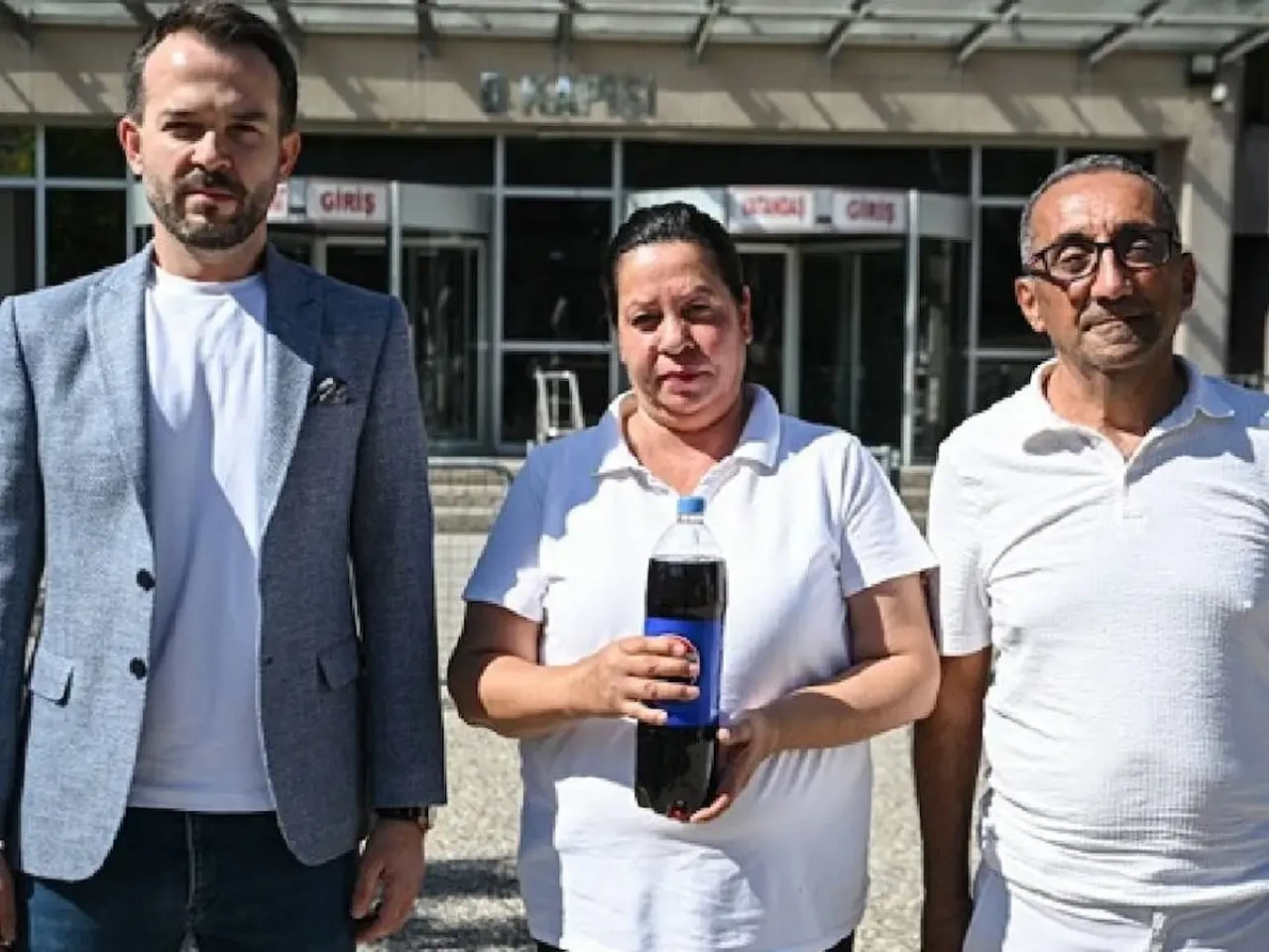 Market kolasında arı bulundu, çift halk sağlığı tehdidi olduğunu vurguladı!