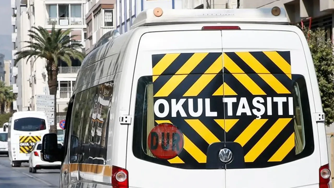 Ankara'da okul servislerinde zam oranı yüzde 50'den yüzde 30'a düşürüldü, yeni ücretler belirlendi.
