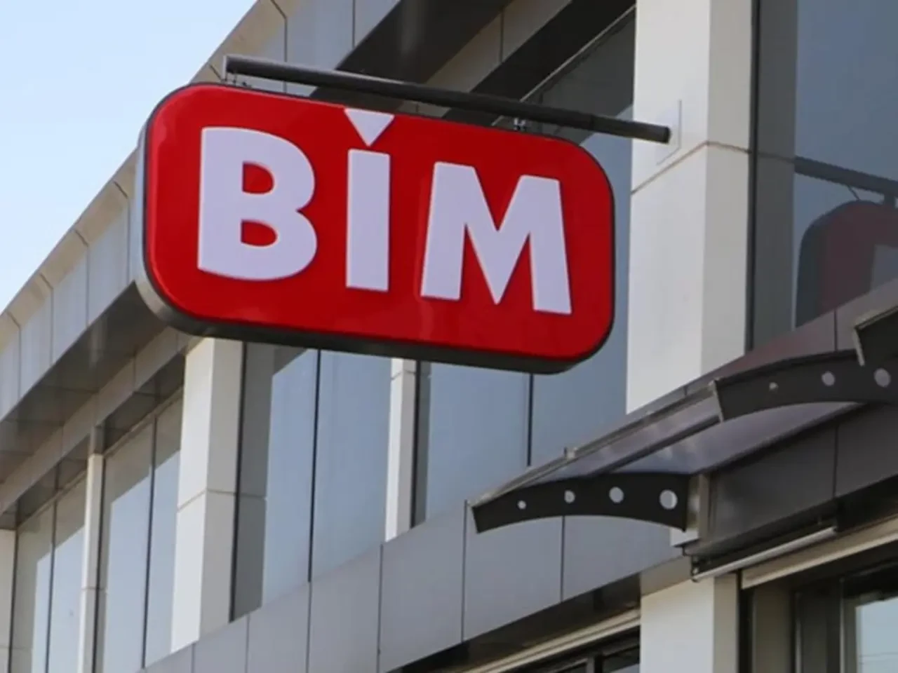 BİM'in ikinci çeyrek net karı 2,69 milyar TL, gelir 153,24 milyar TL olarak açıklandı