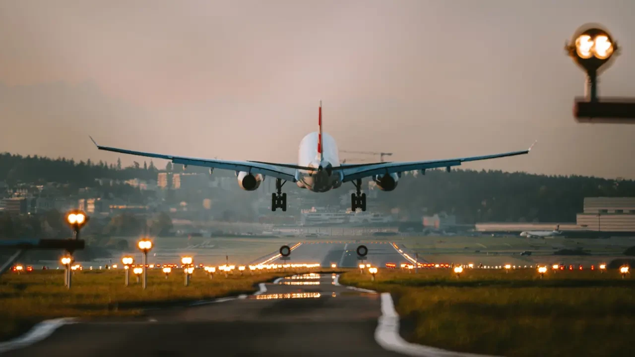 Bir havayolu şirketi daha uçuş esnasında powerbank kullanımını yasakladı