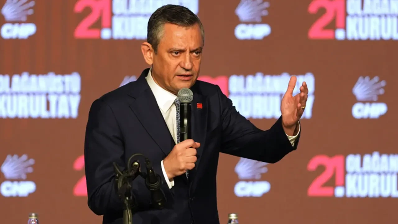 CHP'de il kongreleri 11 Ekim'de başlıyor, kurultay tarihi belirleniyor