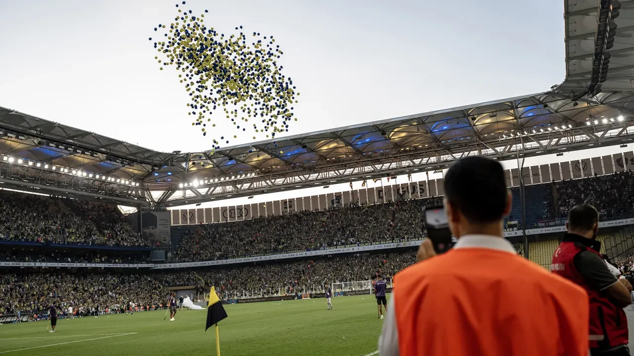 Fenerbahçe'den Duygu Özdin'e veda: 1907 balonla duygusal anlar