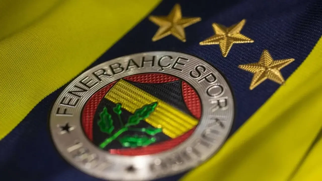 Fenerbahçe’de Beklenmedik Ayrılık: Kanarya Yıldızını Elinden Çıkardı!