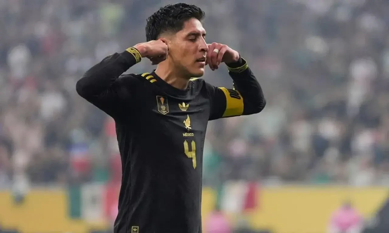 Fenerbahçe, Meksikalı Orta Saha Oyuncusu Edson Alvarez ile Görüşmelere Başladı!