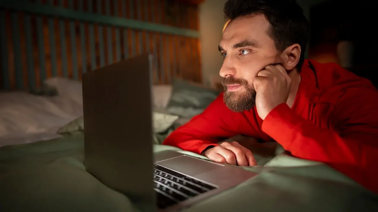 Ekran Sürenizi Yöneterek Göz Sağlığınızı Ön Planda Tutun!