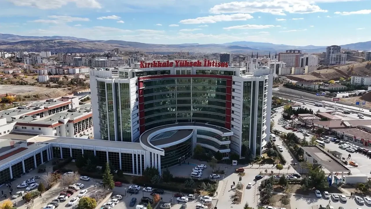 Hastane Doktorlarının Hesaplarıyla Uyuşturucu Reçetesi Yazdığı İddia Edilen Şüpheli Yakalandı