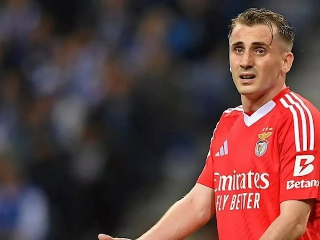 Kerem Aktürkoğlu'ndan Fenerbahçe'ye transfer sinyalleri: Profil değişikliği dikkat çekti!