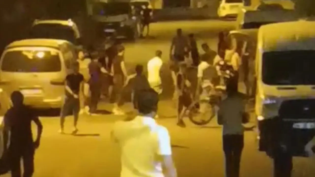 İnşaat alanında kılıç ve sopalarla sokak savaşı: 7 gözaltı, 1 yaralı!