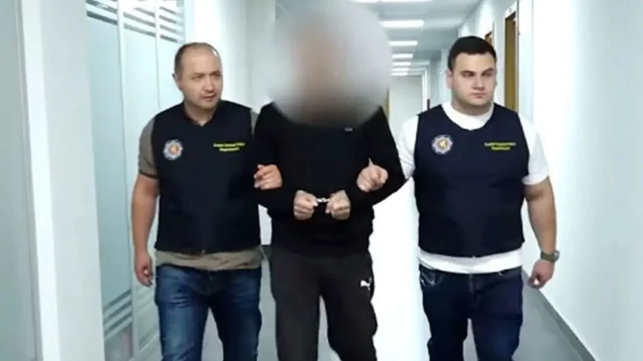 Türkiye ve Gürcistan ortak operasyonuyla 14 suçlu yakalandı, iade süreci başlatıldı.