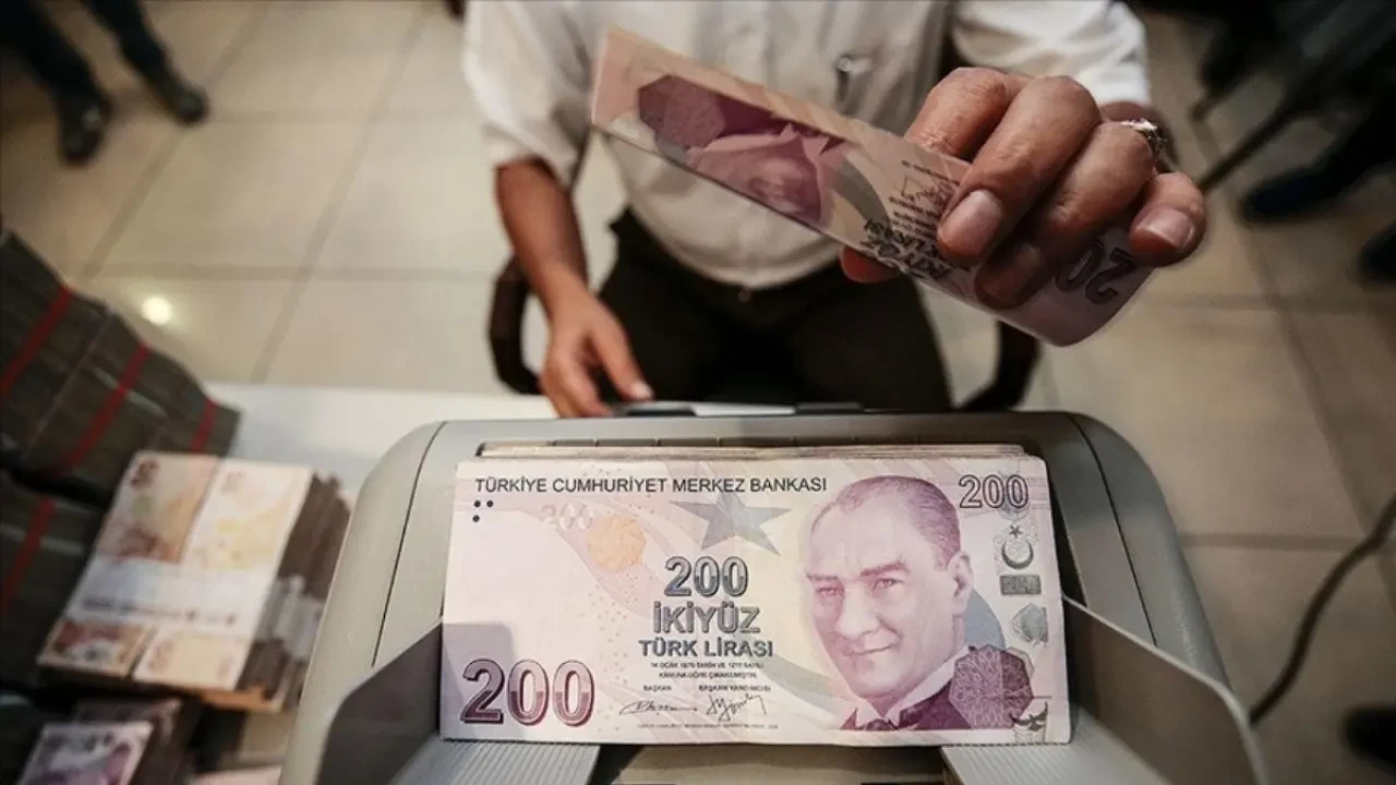 Bankacılıkta Kredi ve Mevduat Hacmi Artış Gösterdi, Tüketici Kredileri 2,45 Trilyona Ulaştı