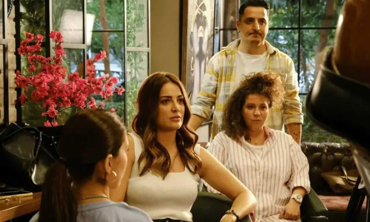 Modern Kadın dizisi 1. sezon finali yaptı, 2. sezon heyecanla bekleniyor!
