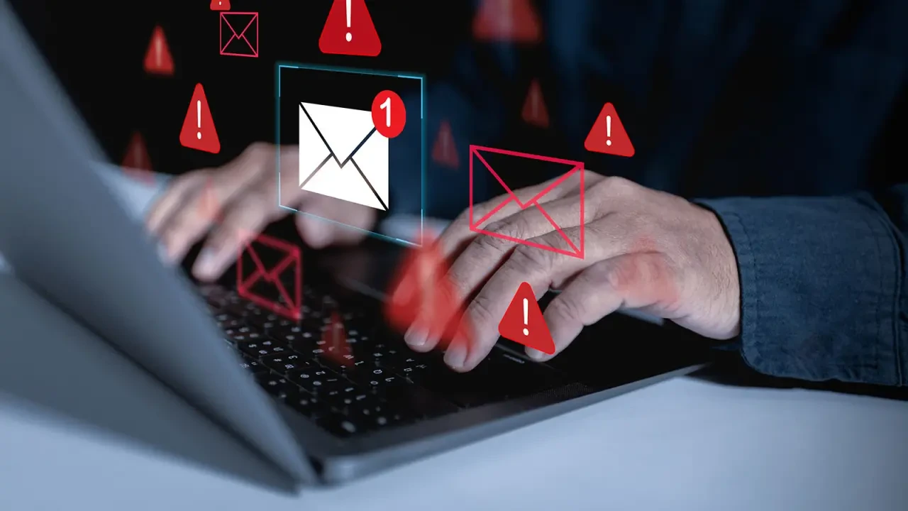 Dolandırıcılar, pornografi suçlamasıyla vatandaşları korkutarak kimlik bilgilerini hedef alıyor!
