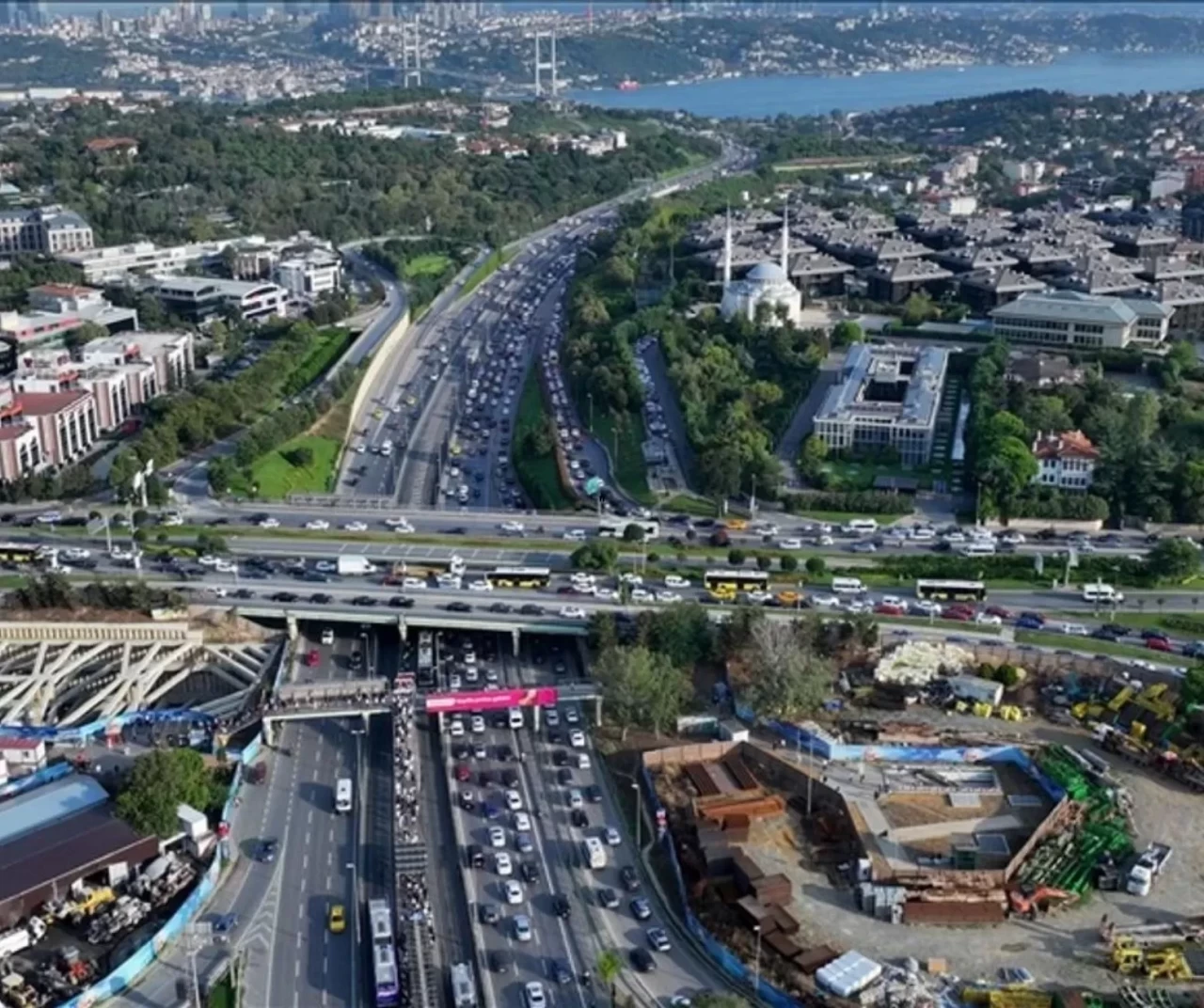 Karayollarında çalışmalar devam ediyor: İşte sürücülerin dikkat etmesi gereken noktalar
