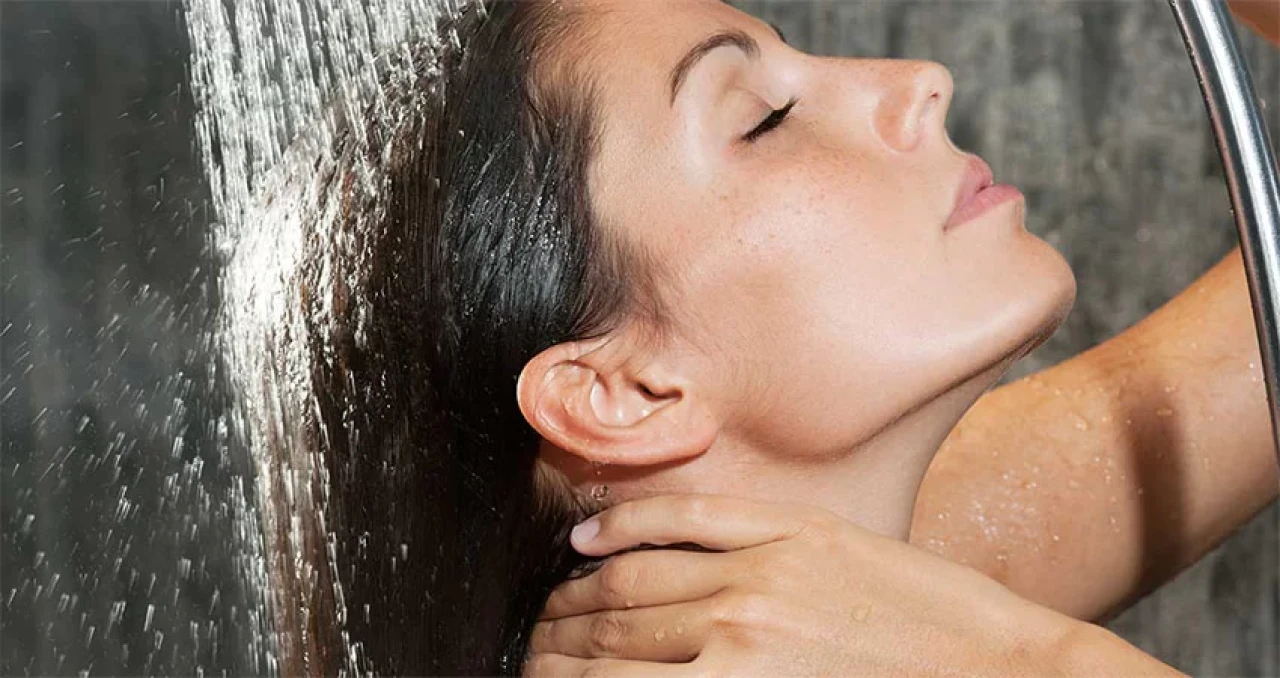 Mavi Şampuan Ne İşe Yarar? Mavi Şampuan Hangi Renk Saclarda Kullanılır?