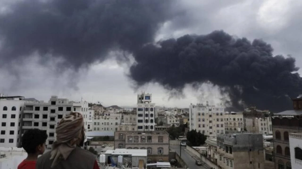 İsrail, Yemen'in başkenti Sana'ya saldırı düzenledi
