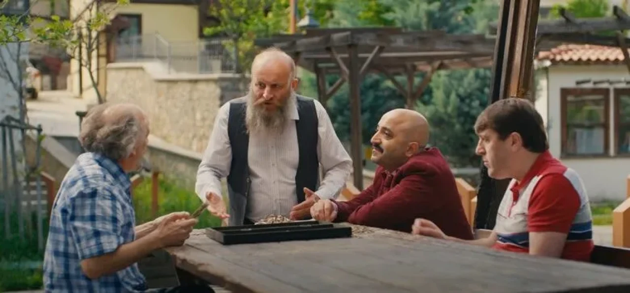 Oflu Hoca 5 Film Konusu ve Oyuncuları