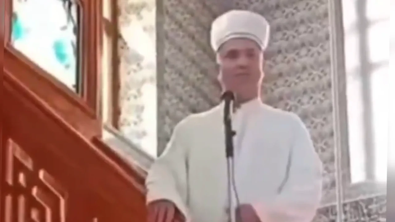 Rize’de imam çıldırdı: Kıldırmıyorum, story’den izleyin