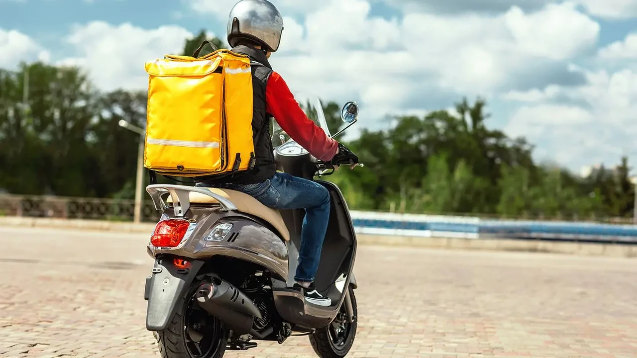 Bakan Uraloğlu: Moto-kurye Yetki Belgeleri 72 Bin 378'e Ulaştı!