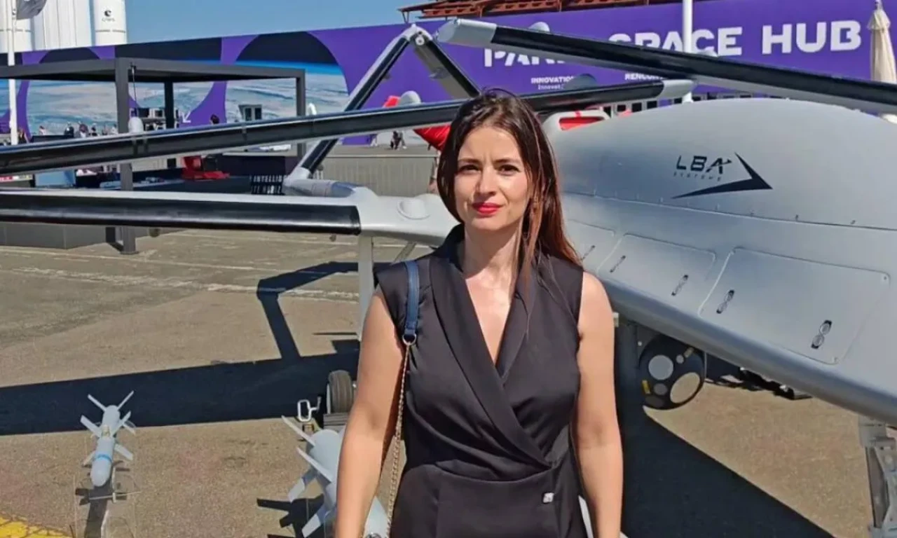 Öznur Küçüker Sirene kimdir?
