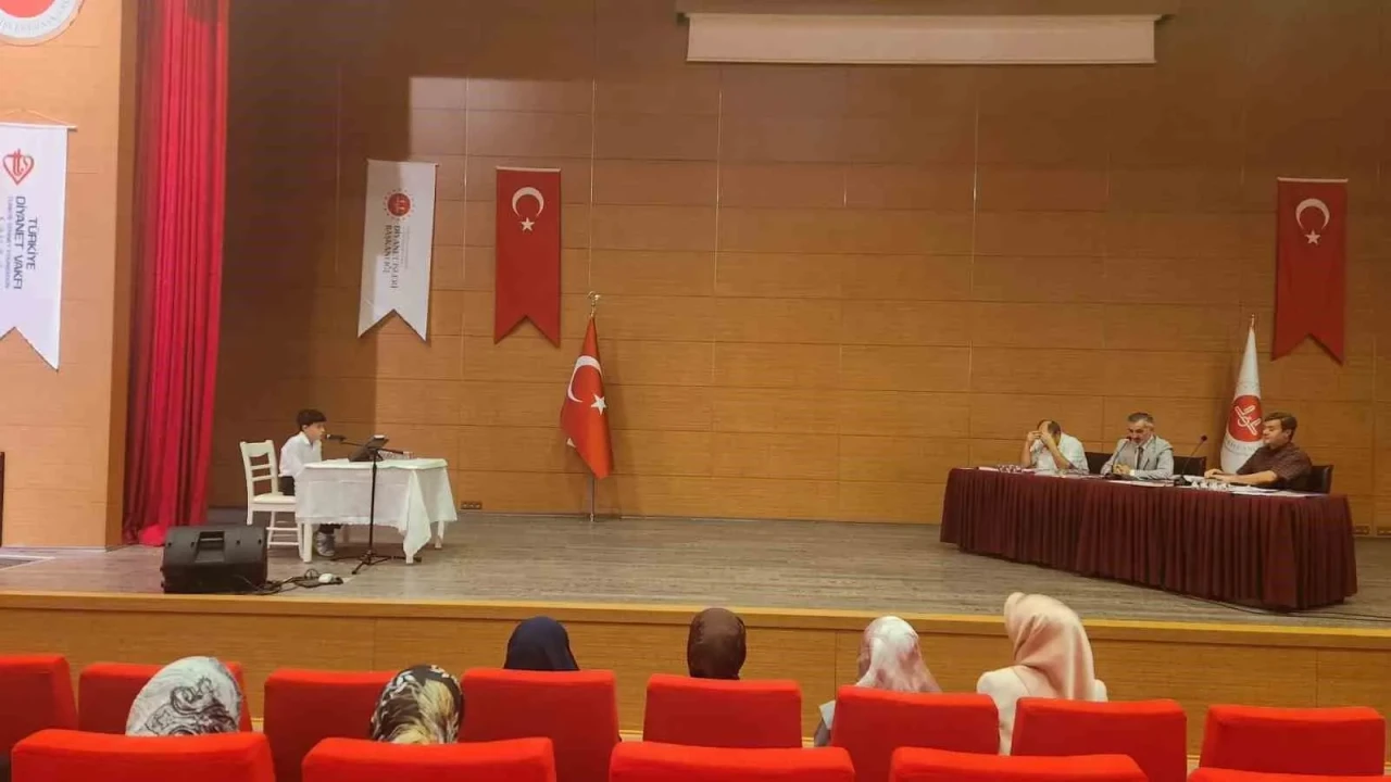 Aydın'da 2025 Hafızlık ve Kur'an Okuma Yarışması Finali Yapıldı!