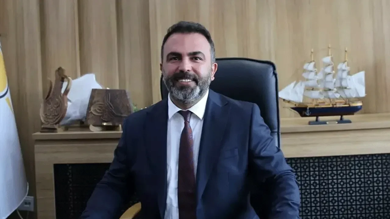 Bitlis İl Başkanı Kadir Köstekçi'nin İstifası: Ayrılığın Ardındaki Nedenler