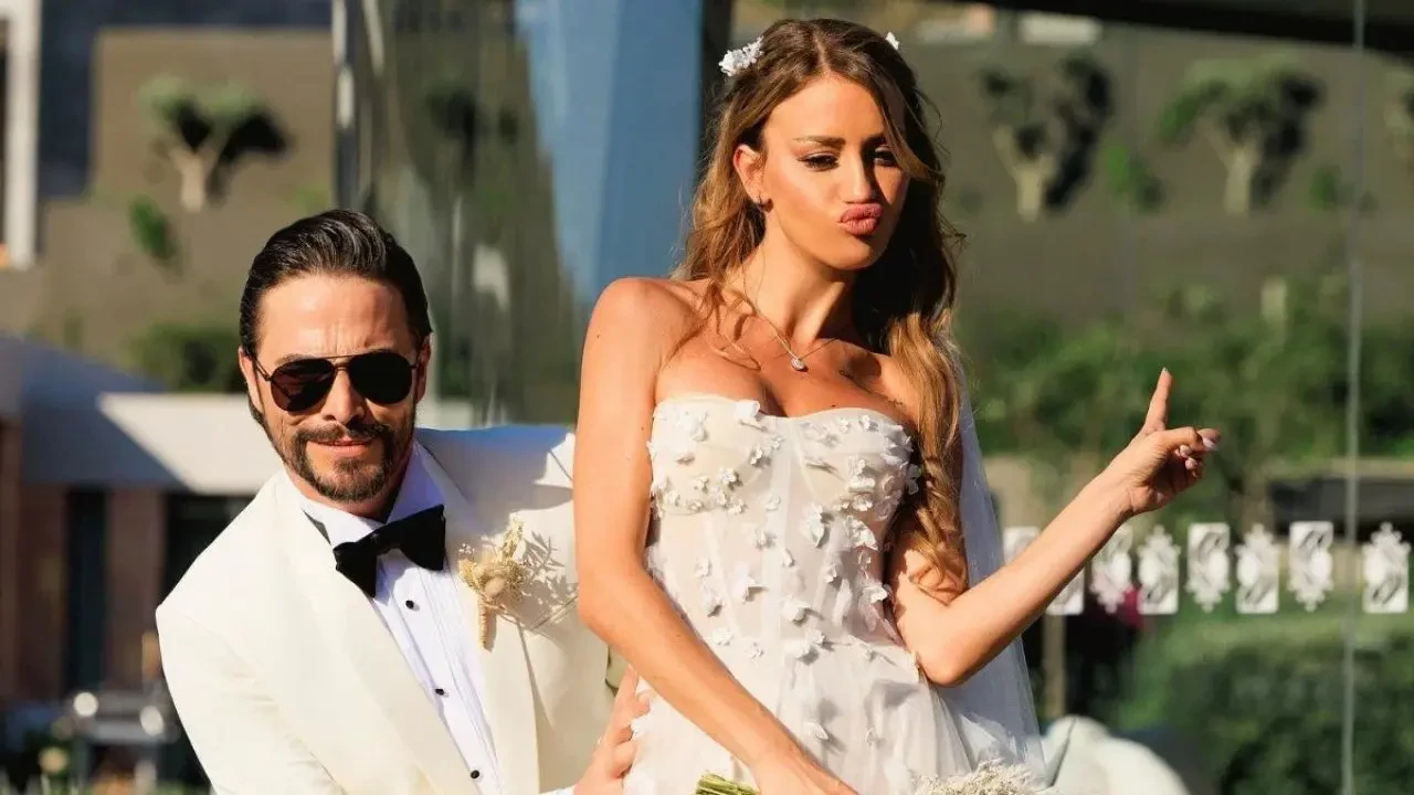 Ahmet Kural ve Çağla Gizem Şahin, ABD'de ikinci çocuklarını sağlıklı bir şekilde karşıladı!