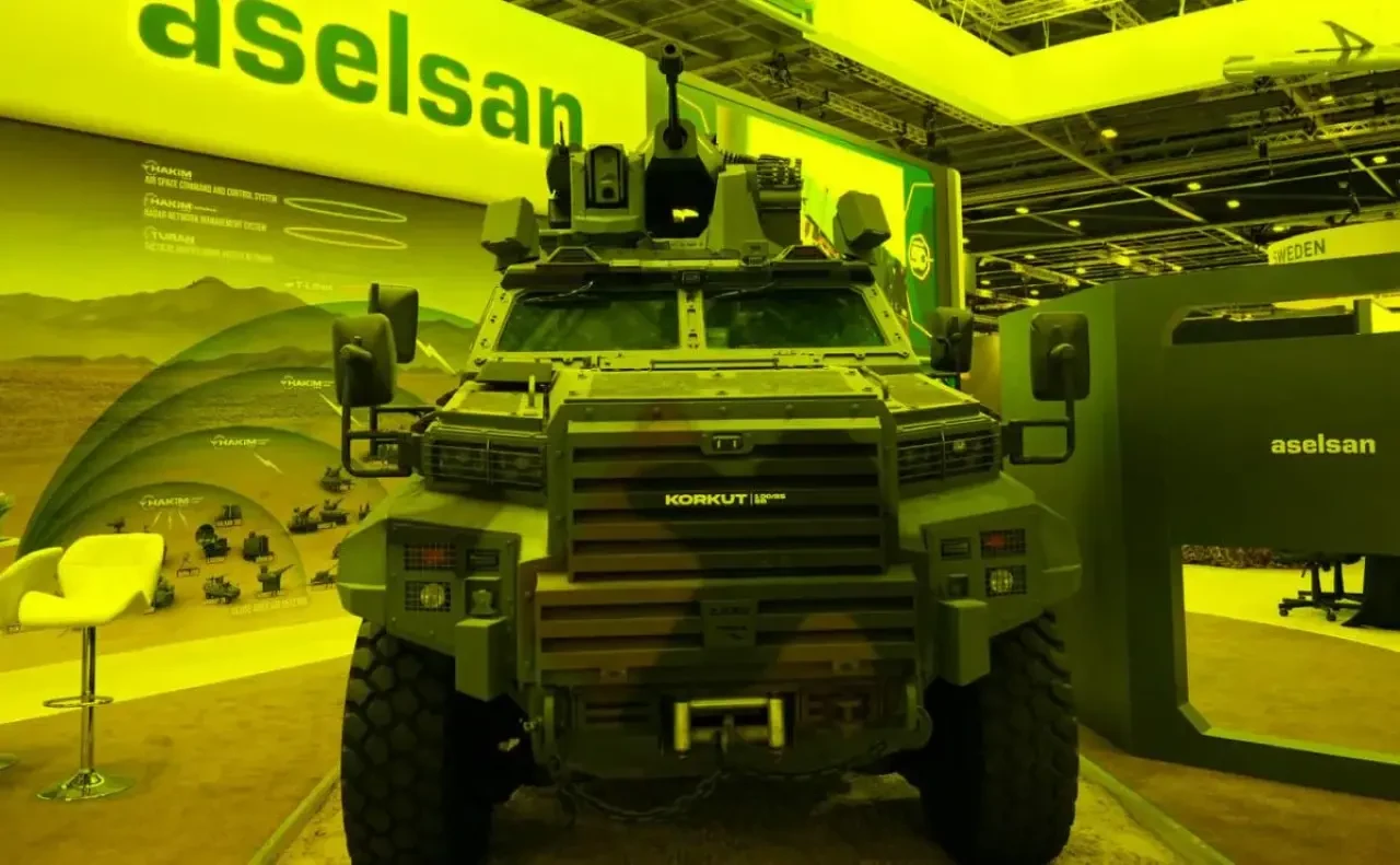 Ahmet Akyol, İngiltere'de ASELSAN'ın KORKUT-25 sisteminin detaylarını tanıttı.