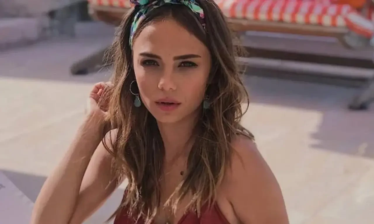 Bahar Şahin'in anlattığı yapımcının adı ne? Oruç tutan set çalışanına kızan yapımcı kim?