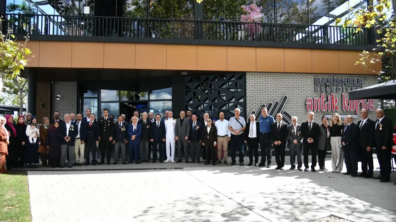 Başiskele'de Gaziler Günü coşkuyla kutlandı, Atatürk ve kahraman gazilere saygı gösterildi.