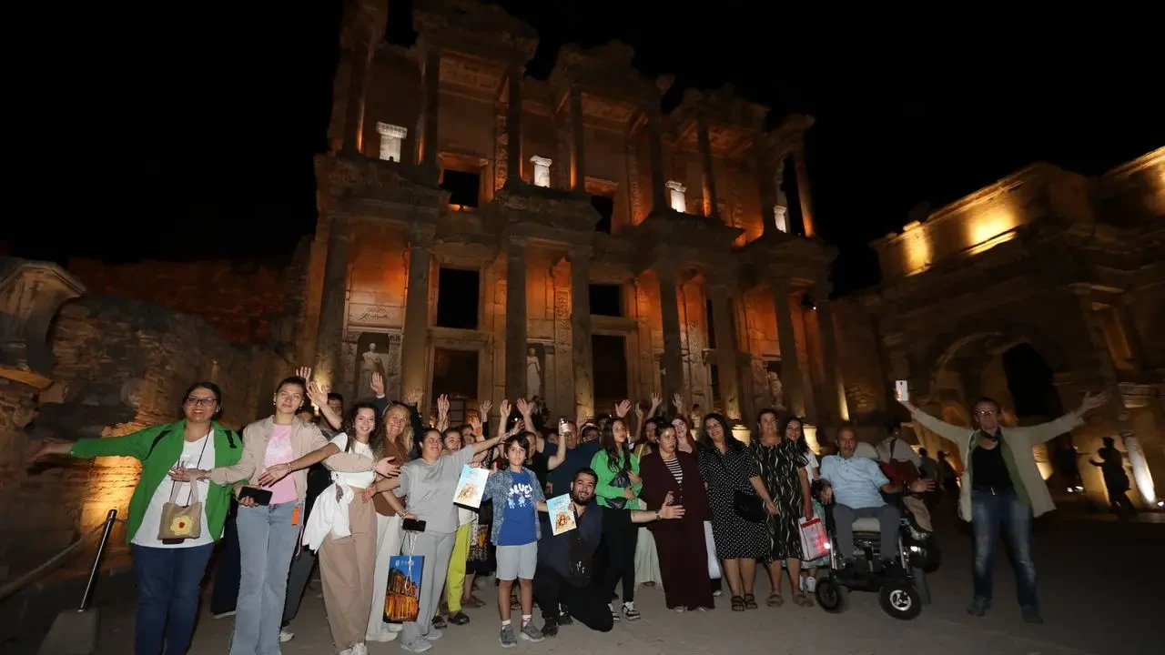 Efes Antik Kenti'nde Erişilebilirlik Projesi: Engelli Bireyler Tarihiyle Buluştu