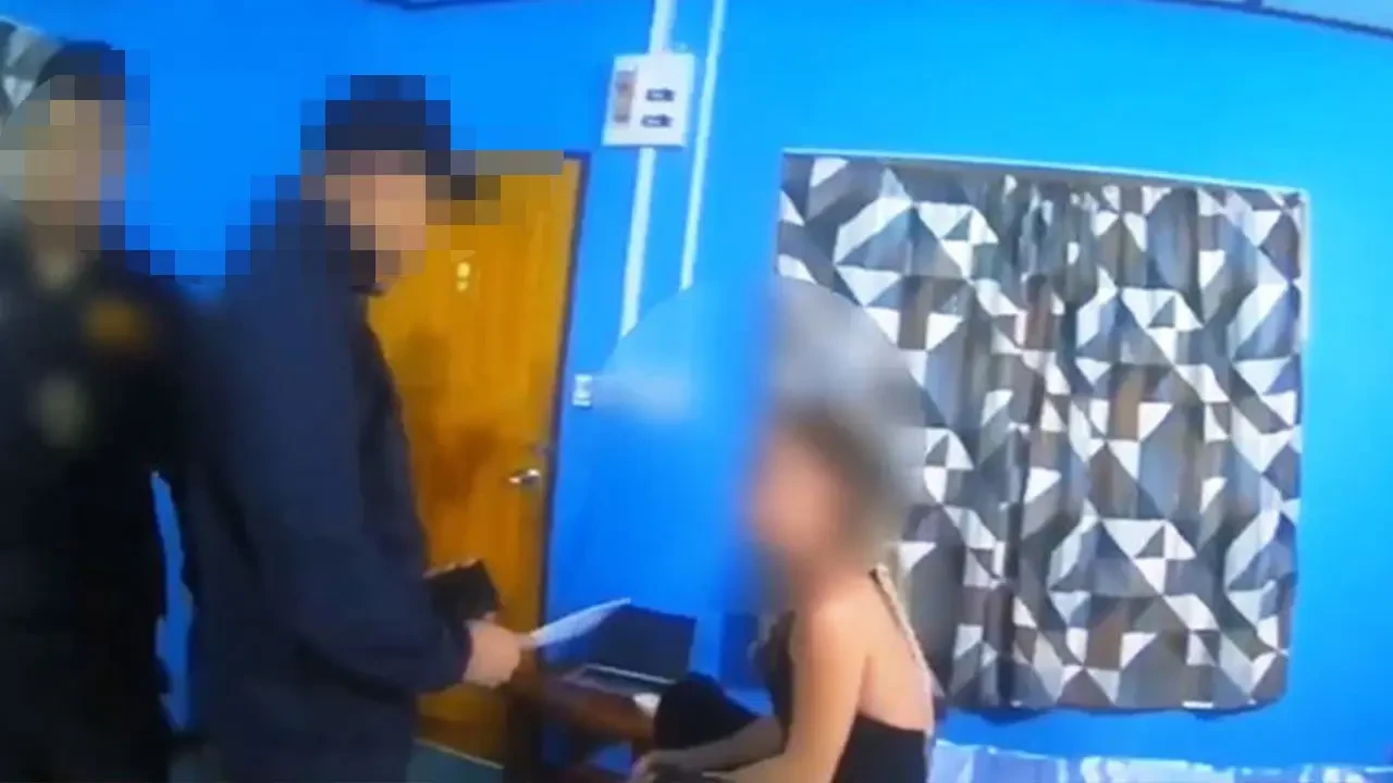 Polis, Otelde Şok Baskın Gerçekleştirdi