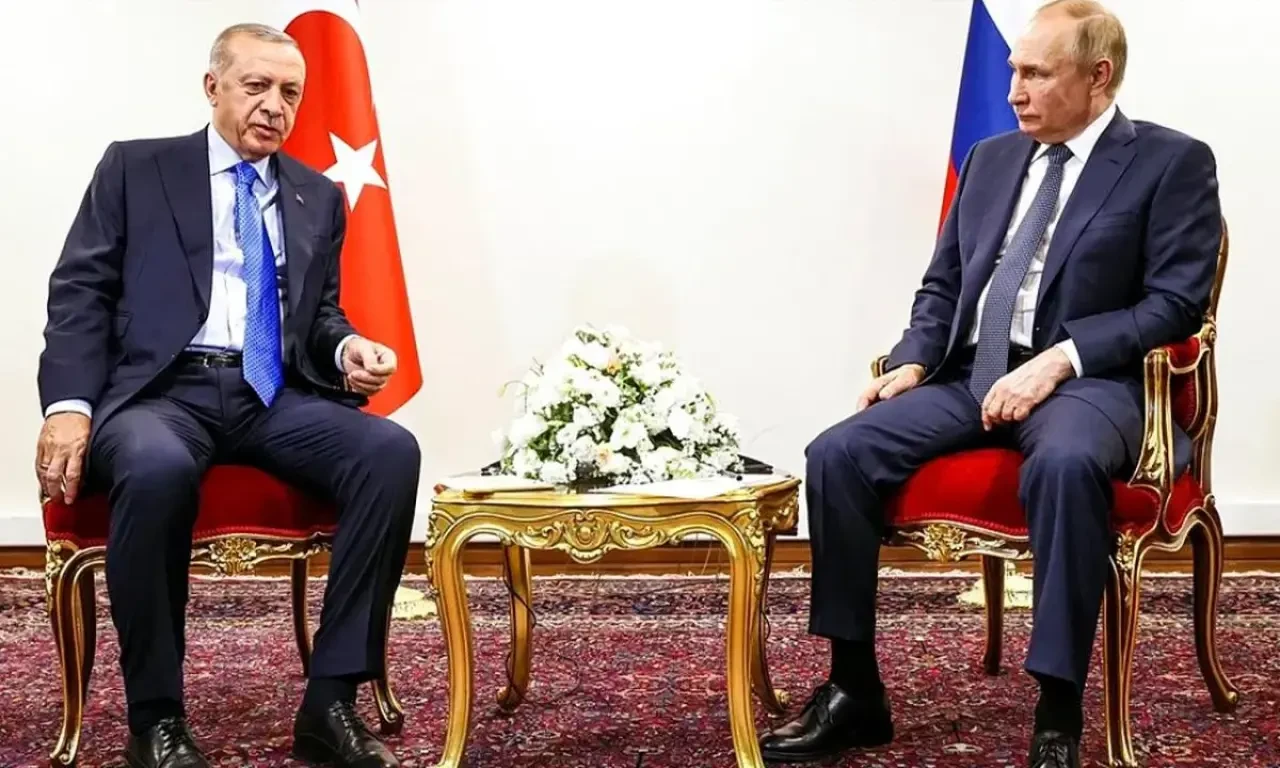 Kremlin'den flaş Türkiye açıklaması: Ankara ile iş birliğimiz kesintisiz sürüyor