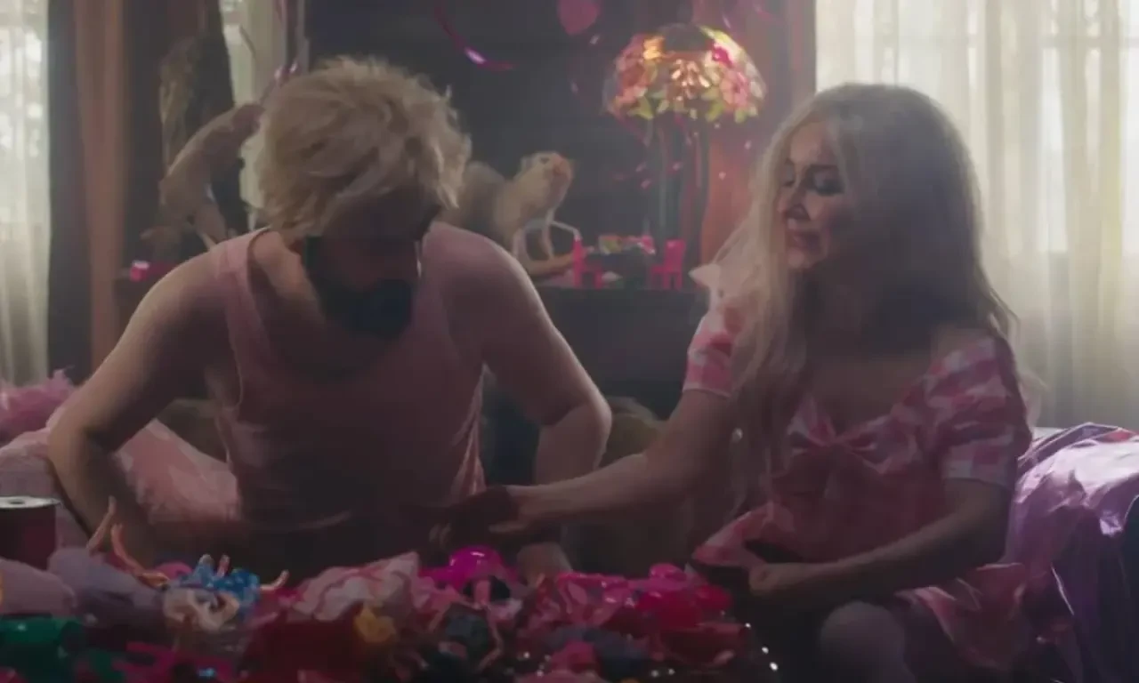 Mahsun J. Dizisinin 8. Bölümünde Barbie Kim? Karakterin Oyuncusu Hakkında Bilgiler