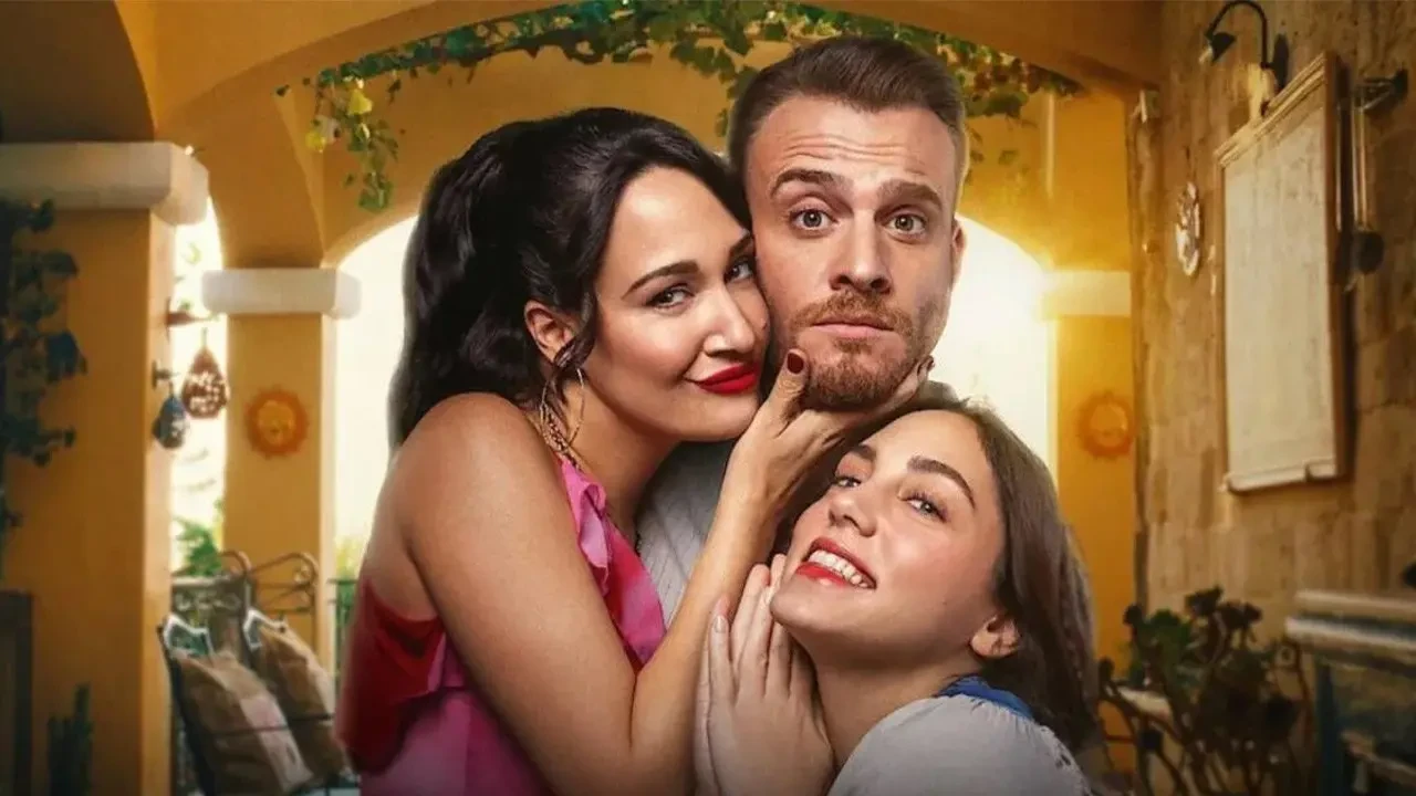 Gupse Özay'ın Platonik Mavi Dolunay Otel dizisi Alaçatı'da başlıyor!