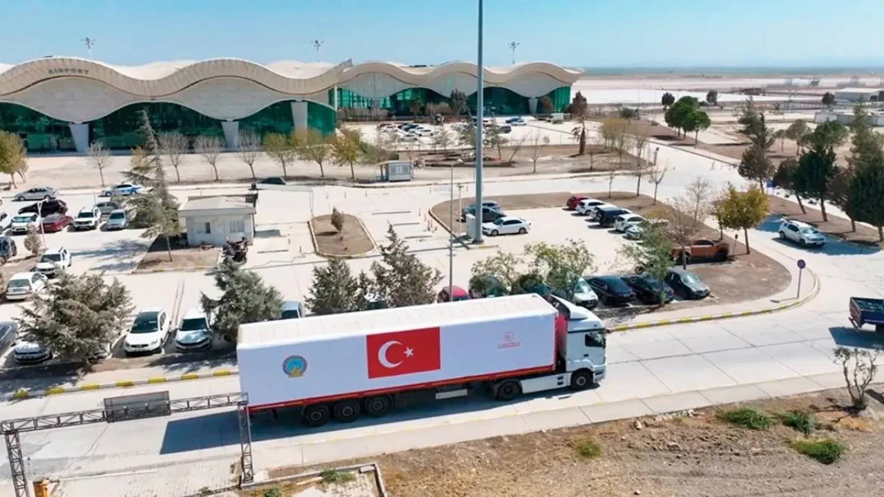 Türkiye, Şam Havalimanı için hava navigasyonu sistemleri gönderdi