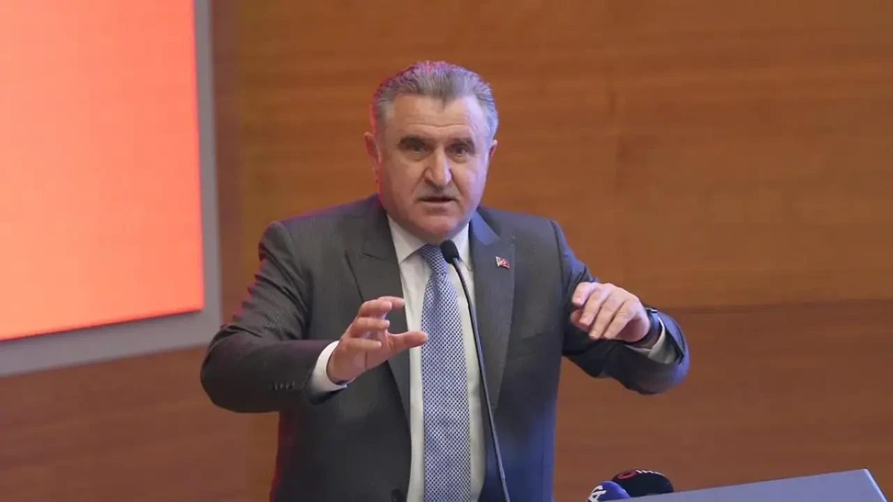 Son dakika... KYK yurtlarına başvuru süreciyle ilgili Bakan Bak'tan açıklama