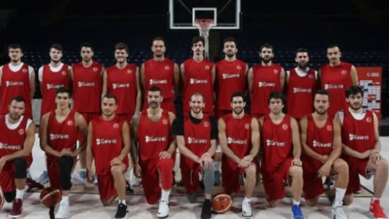 Türkiye İsveç maçında çeyrek final bileti için nefesler tutuldu