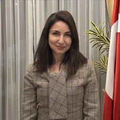 Büyükelçi Yaprak Balkan kimdir, evli mi?