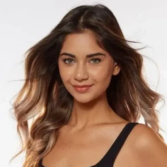 Ece Aydemir Hakkında Merak Edilenler: Yaşı ve Nereli Olduğu Bilgisiyle Birlikte!