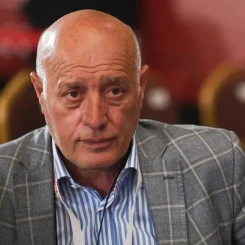 Ecmel Faik Sarıalioğlu: Yaş, Meslek ve Hayatıyla İlgili Bilgiler Merak Ediliyor