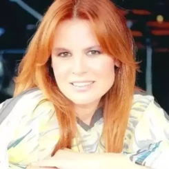 Hülya Koçyiğit’in kızı Gülşah Alkoçlar: Kimdir, Ne İş Yapar ve Hayatı Hakkında Bilgiler!