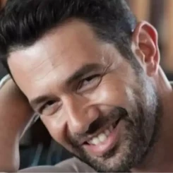 Keremcem: Türkiye'nin Sevilen Şarkıcısı Hakkında Bilgiler