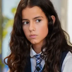 Mina Akdin kimdir? Kaç yaşında ve nereli?